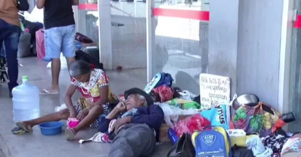 Prefeitura baiana é acusada de abandonar venezuelanos em rodoviária mineira