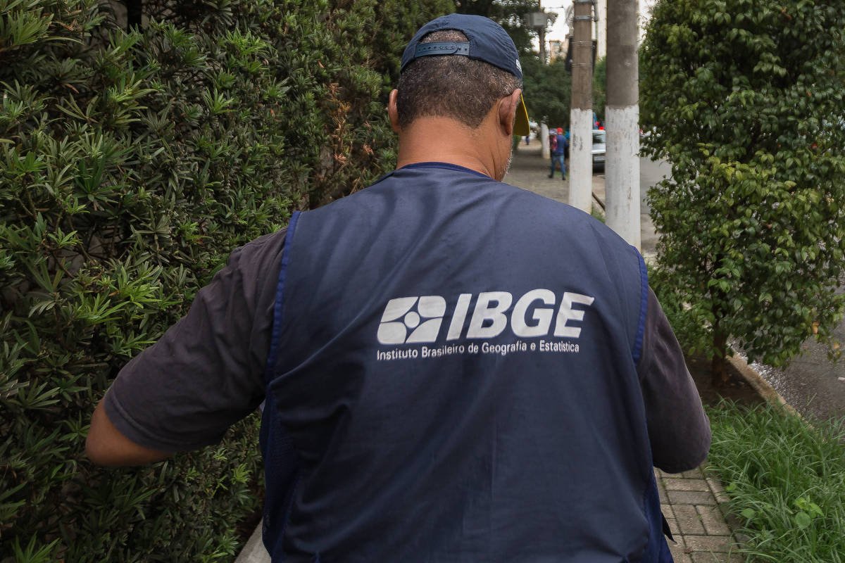 Governo autoriza IBGE a contratar quase 40 mil pessoas em vagas temporárias; veja cargos