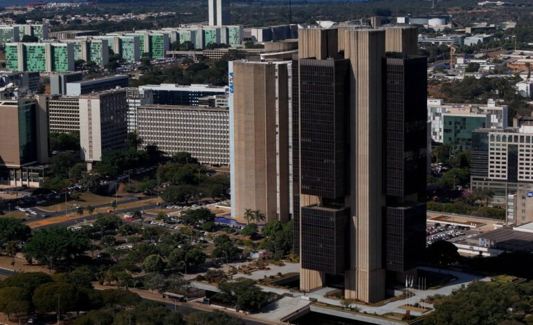 BC se vê sob ataque no caso Master e calcula próximos passos