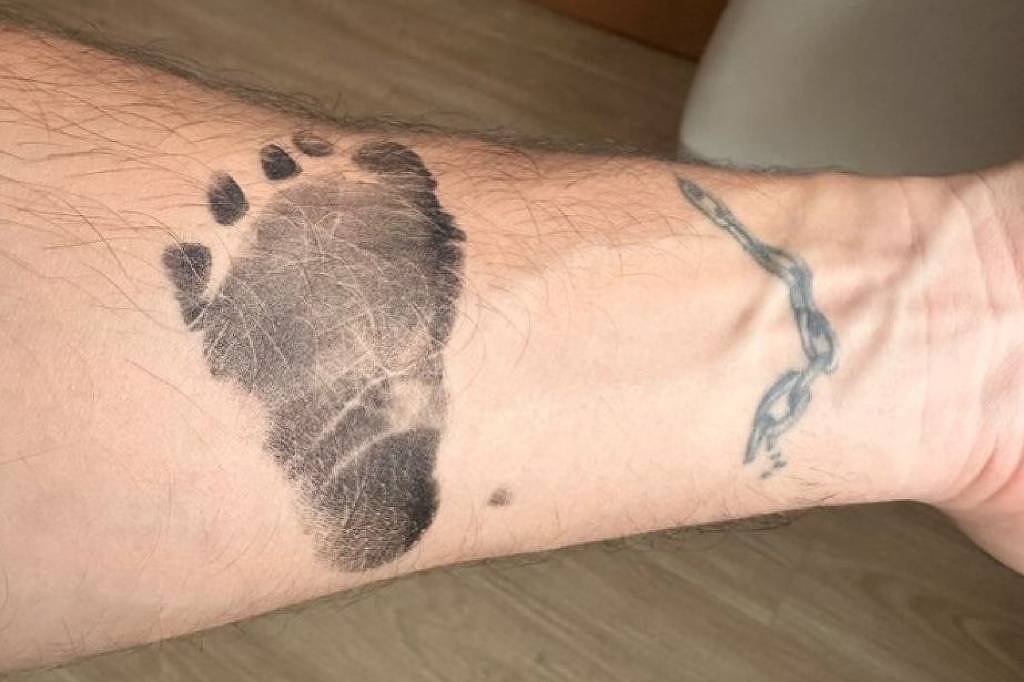 Arrascaeta, do Flamengo, anuncia o nascimento do filho, Milano