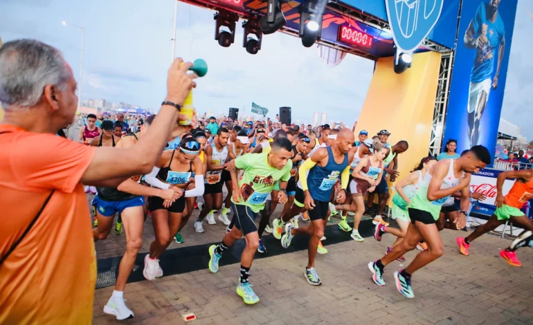 Corre Carnaval Folia inaugura mês da festa com corrida temática em Salvador