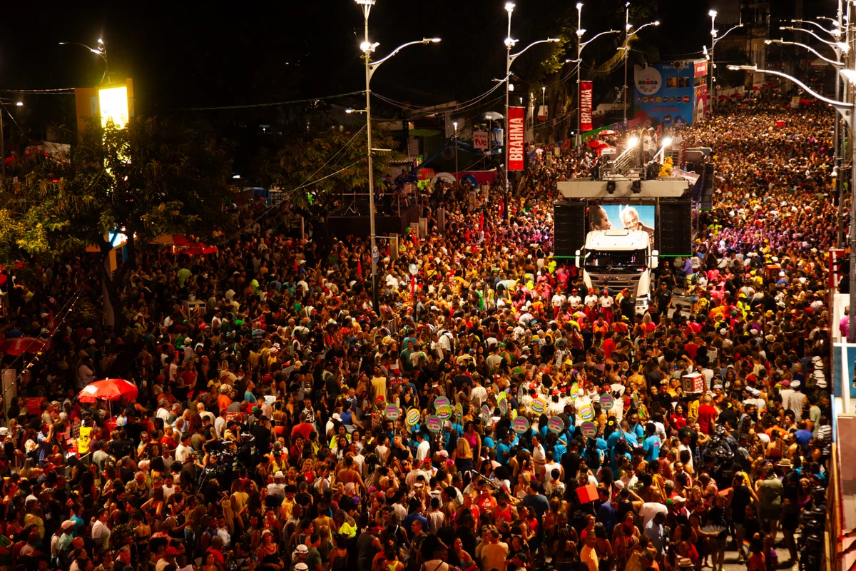 Bahia recebe mais de 3,8 milhões de turistas no Carnaval 2026