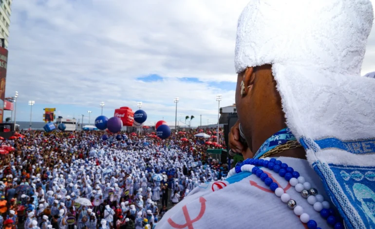 Filhos de Gandhy cobram saída do Camaleão no início do circuito Dodô