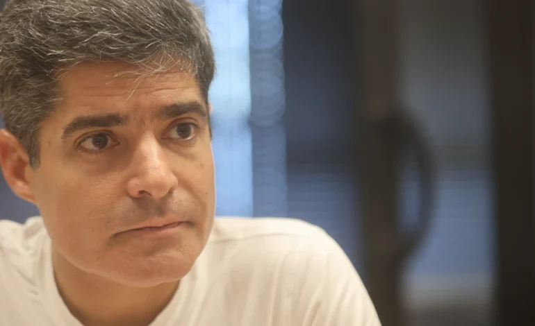 ACM Neto promete revogar portaria da “aprovação em massa”