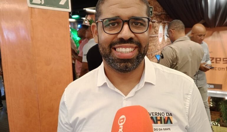 Secretário critica atuação da Prefeitura no atendimento a trabalhadores do Carnaval