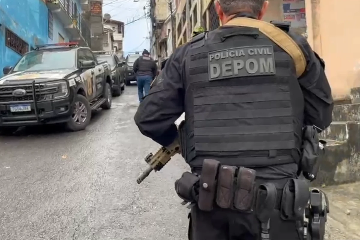 Irmãos são presos por série de assaltos em Salvador