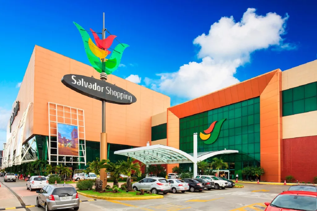 Polícia resgata três mulheres sequestradas no Salvador Shopping