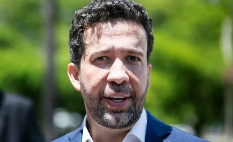 TCU investiga emendas de R$ 4 milhões enviadas por André Janones a cidade mineira