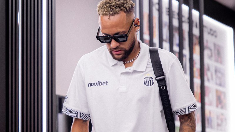 Justiça da Espanha absolve Neymar e dirigentes do Barcelona