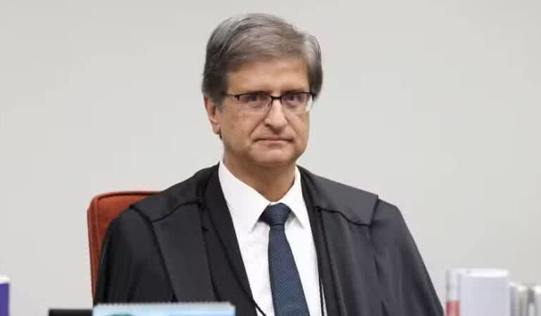 Senador aponta “omissão” do PGR em relatório