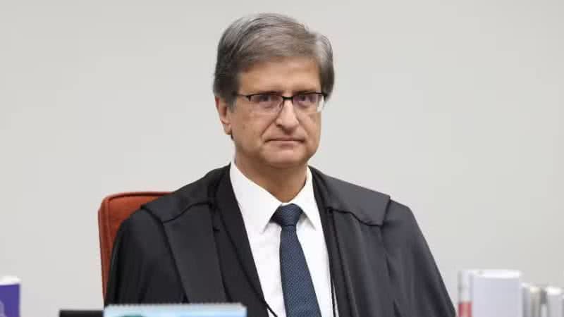 Senador aponta “omissão” do PGR em relatório