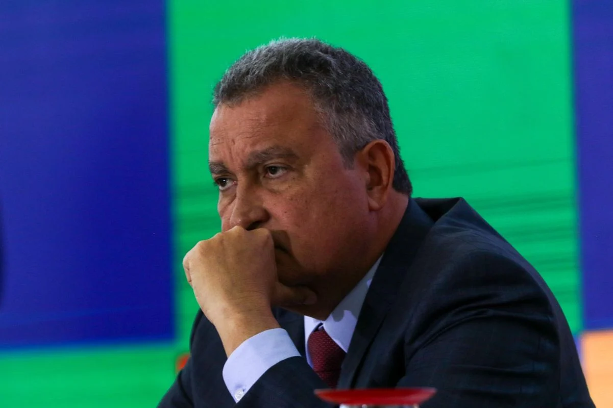 Rui Costa intensifica agenda política e amplia críticas na Bahia