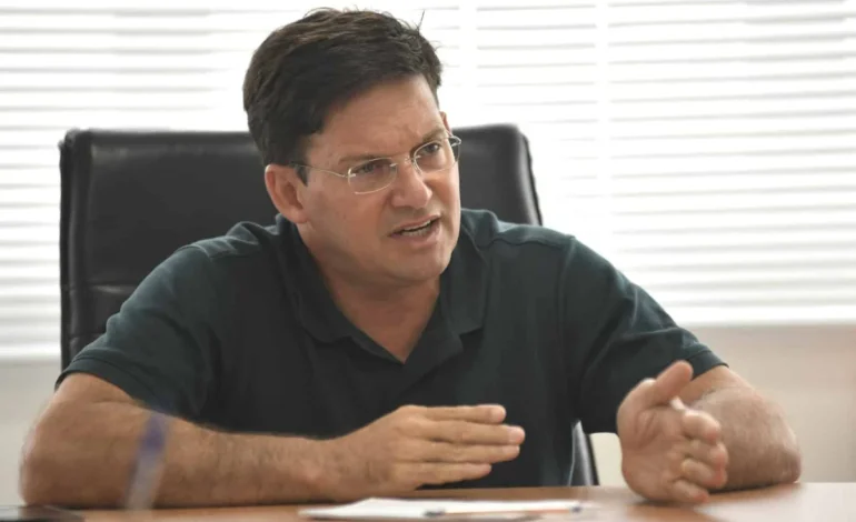 João Roma critica gestão após fuga em presídio na Bahia