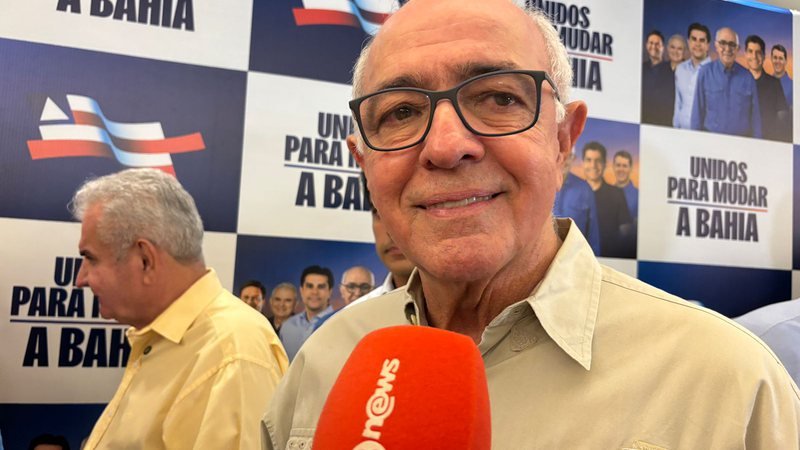 Aleluia recua de pré-candidatura para fortalecer ACM Neto