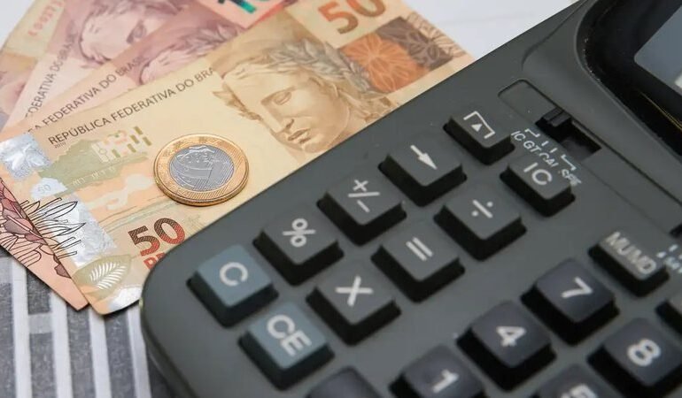 Governo recua sobre uso do FGTS para dívidas