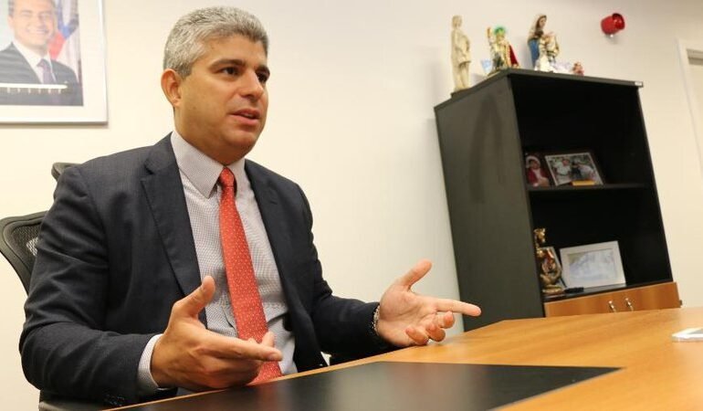STJ rejeita denúncia contra Maurício Barbosa e Gabriela Rosa