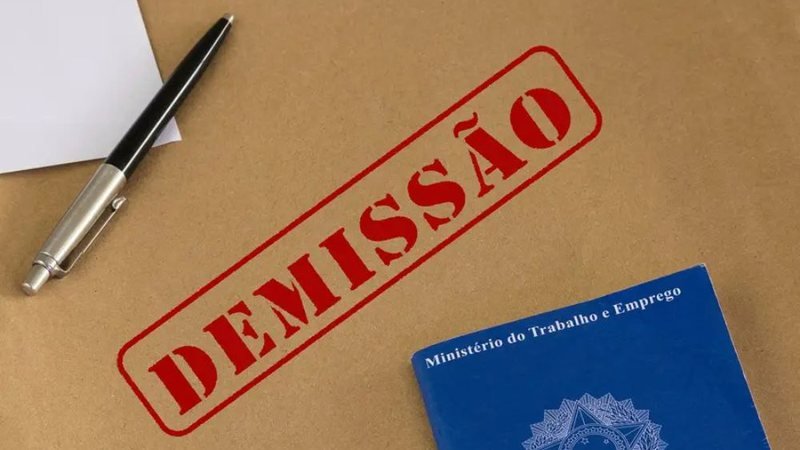 Governador interino do RJ promove mais de 3 mil exonerações