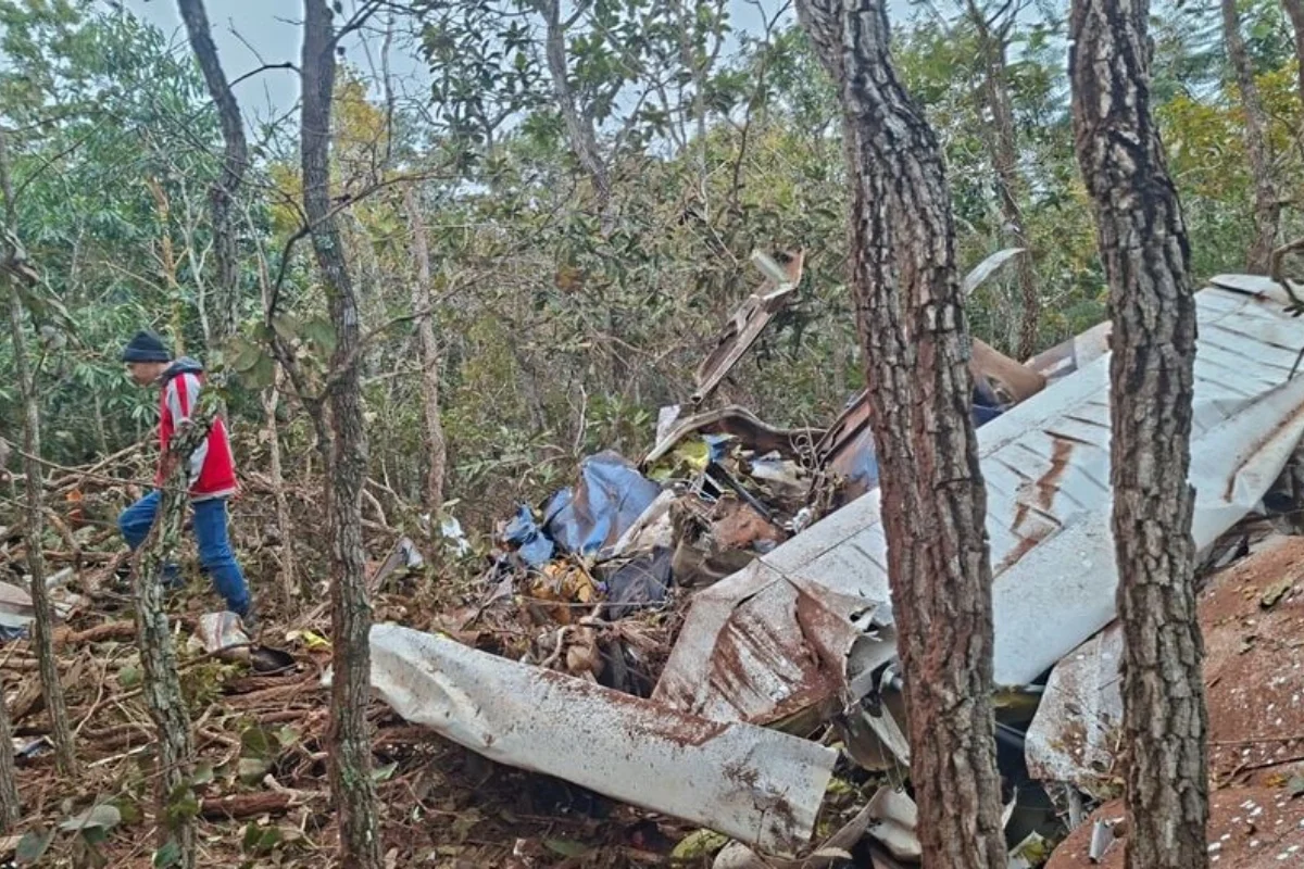 Avião cai e deixa dois mortos em Campo Grande