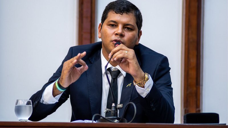 Deputado pede CPI sobre tarifa da Embasa